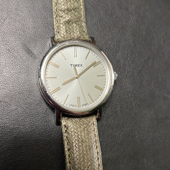 Timex Watch - Picture 2 of 3